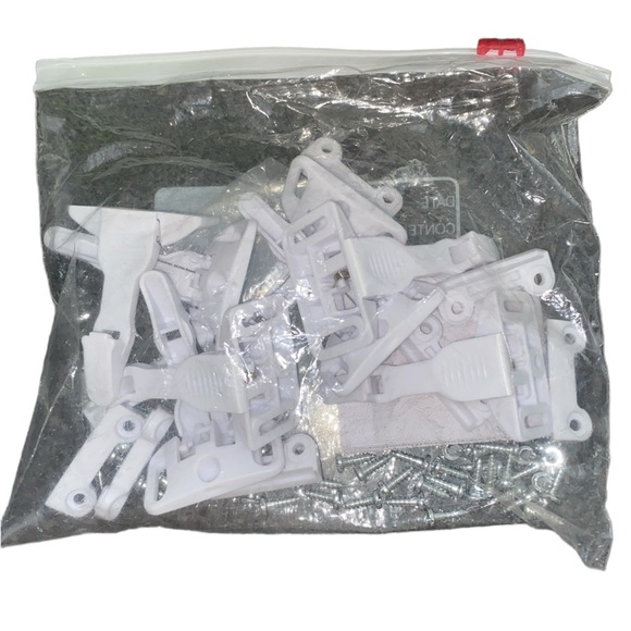 8 cabinet safety locks - Picture 1 of 2